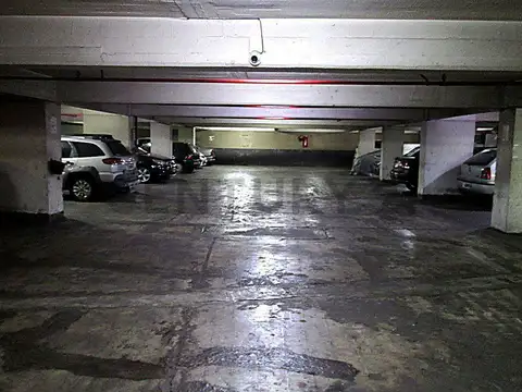 Av. Santa Fe 2300, Piso 0