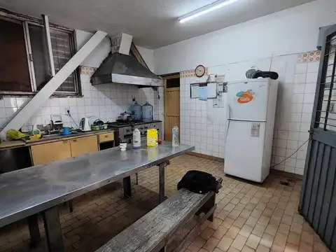 Galpon en Venta en Villa Dominico, USD 1.700.000