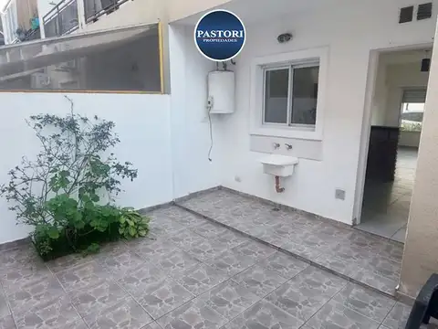 Departamento en Alquiler con 1 cocheras