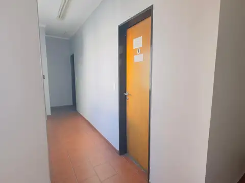 Oficina en Alquiler en Boulogne, $ 480.000