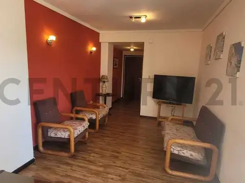 Av. Independencia 1300, Piso 5