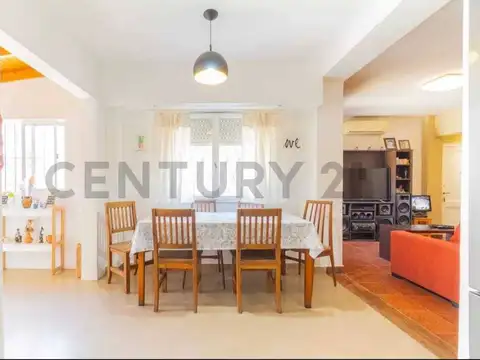 VENTA | Casa 4 Ambientes con Parque y Quincho en Villa Raffo