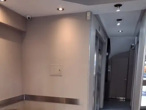 Belgrano 100, Piso Bel