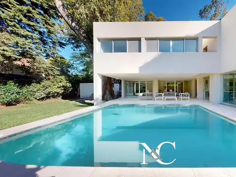 Casa en venta en Abril Club De Campo, Barrio Lago