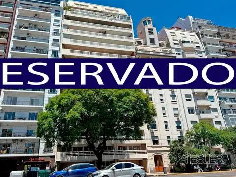 Piso sobre Av. del Libertador Todo luz y vista 3 dormitorios Cochera fija Vigilancia 24hs