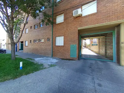 Leandro N. Alem 3600, Piso 0