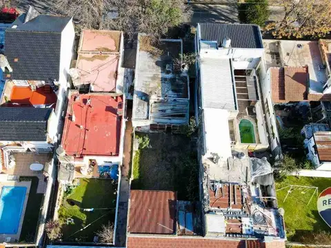 LOTE/CASA A DEMOLER O REFACCIONAR EN BANFIELD