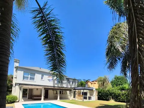 VENTA Casa  5 amb Bo. Septiembre Lote Central