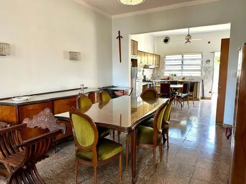 VENTA CASA 3 AMB - COCHERA - TERRAZA - QUINCHO