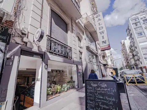 Casa 6 ambientes con 4 baños