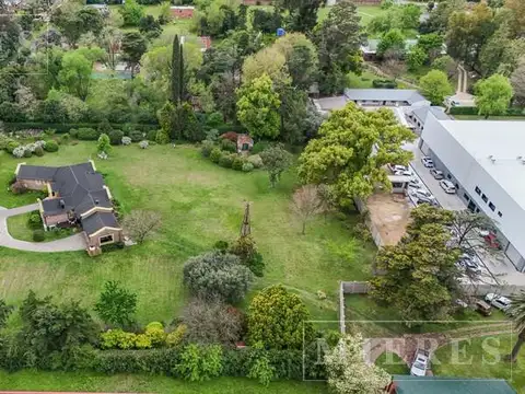 Casa / Lote de 6950 m2 ideal inversores en venta en Benavidez