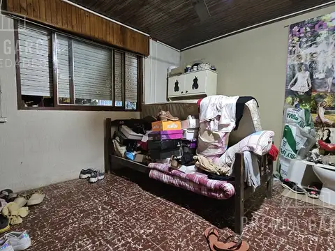 YRIGOYEN  2241 ENTRE MAIPU Y JUNIN