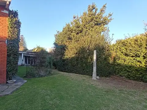 VENTA CASA 5 AMBIENTES QUINCHO GARAGE JARDIN - MIRAMAR