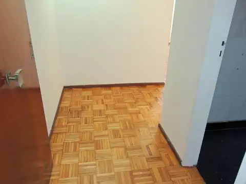 AV ALVAREZ THOMAS al 1500