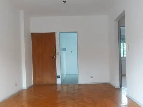 Av Vernet 300, Piso 2