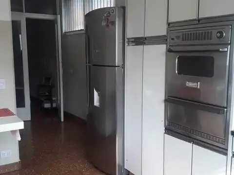 Casa en Venta en Castelar, USD 240.000