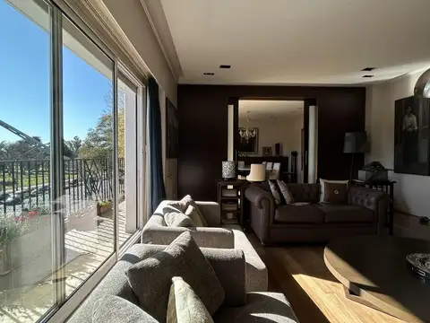 Departamento en Venta de 6 ambientes