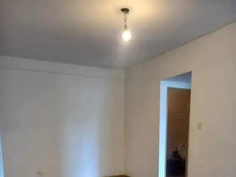 Departamento en Alquiler en Parque Patricios, $ 420.000