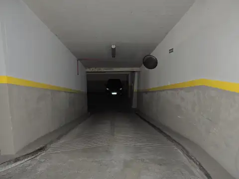 COCHERAS FIJAS EN VENTA PORTON AUTOMATICO, BELGRANO. E-FURIO.