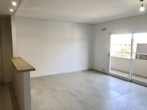 Unidad Ofrecida: 2do. piso - Frente - Semipiso 3 Amb. - 65 m2 Aprox.