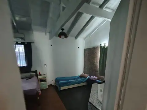 Casa 2 ambientes con 1 baño