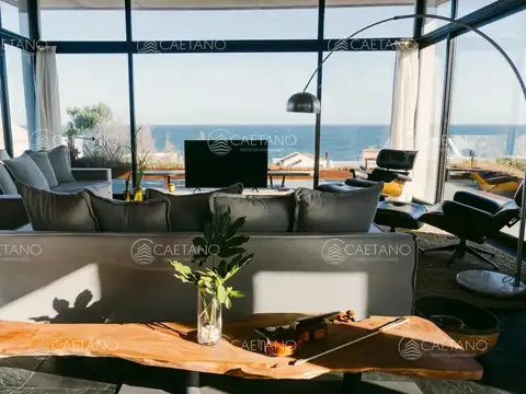 Casa 5 ambientes con 6 baños