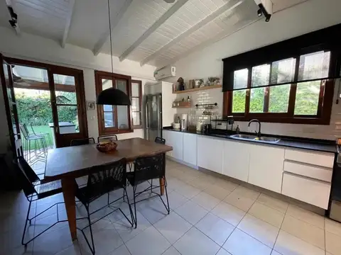 Casa en Venta en Saint Matthews, USD 340.000