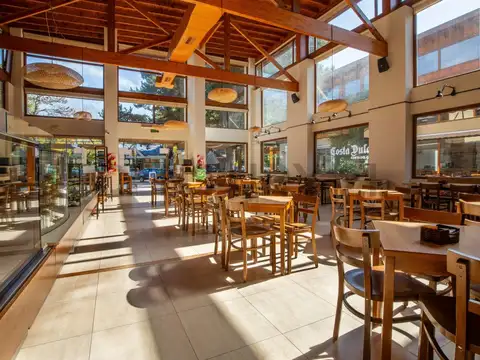 Local Comercial y Fondo de Comercio en Venta. Costa Del Este