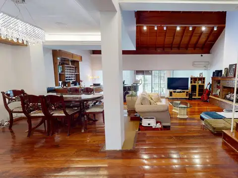 Casa 7 ambientes con 3 baños