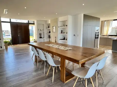 Casa en Venta de 5 dormitorios