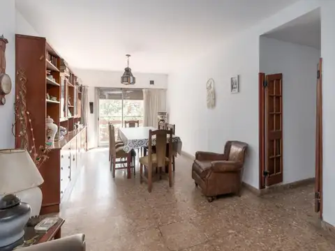 AV MONTES DE OCA 1600