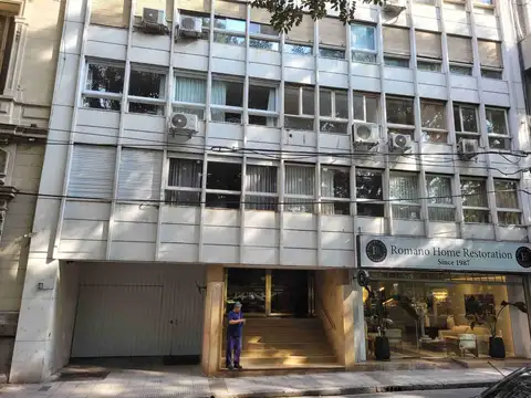 Venta. Departamento 3 ambientes. Barrio Norte.