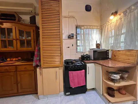 Casa en Venta con 4 cocheras