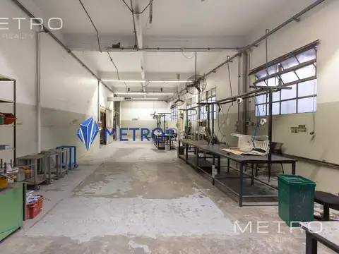 Galpon en Alquiler en Villa Lynch, USD 5.200