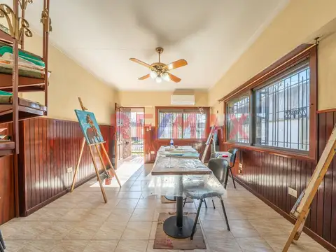 VENTA CASA DE 3 AMB EN MORENO MUY LUMINOSA!