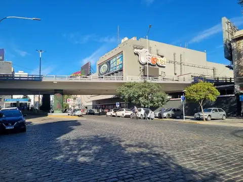 Avenida Bartolomé Mitre 100