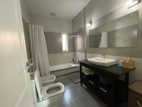 Casa en Venta al Oeste