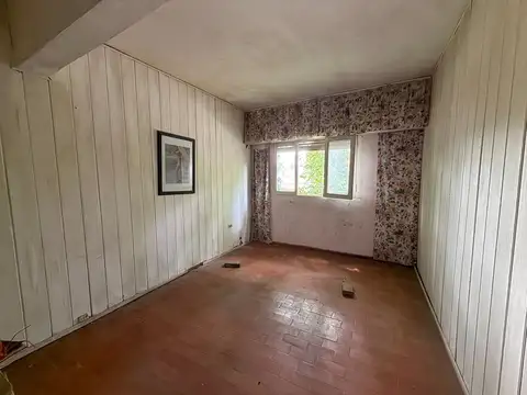 VENTA CASA 5 AMBIENTES MARTINEZ