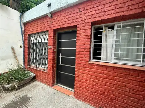 Depto Tipo Casa en Venta en Neuquen, USD 95.000