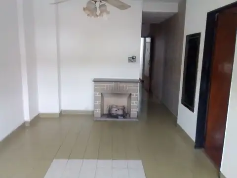 VENTA OPORTUNIDAD DEP 2 AMB EN BUEN ESTADO EN CASEROS APTO A CREDITO
