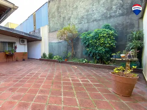 Depto Tipo Casa en Venta 44 años