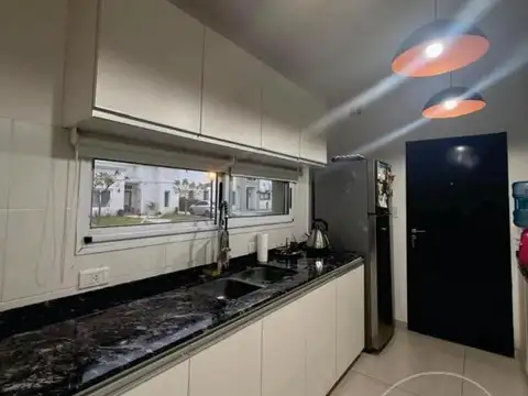 Casa en Venta al Este