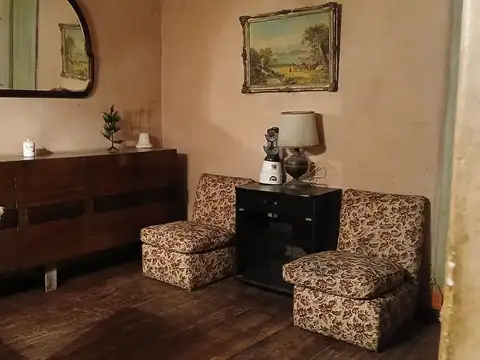 Venta PH 4 ambientes s/expensas Almagro. Permuta