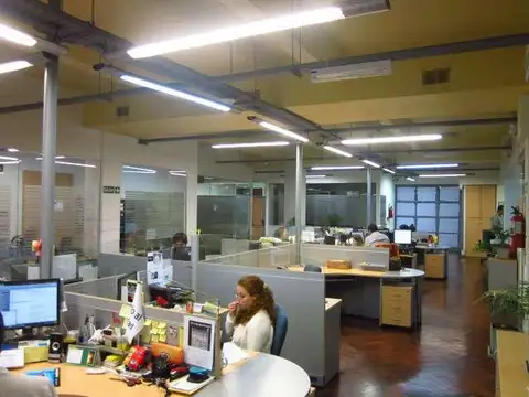 Oficina en Venta con 2 cocheras