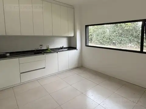 Galpon en Venta en Exaltacion De La Cruz, USD 410.000