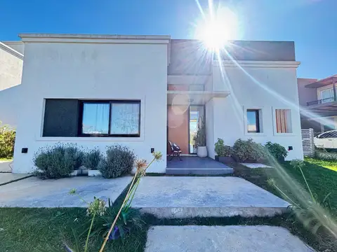 casa en venta en San RamonPilar del Este | VCO Propiedades