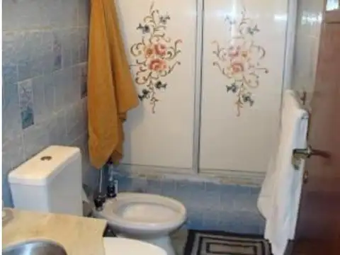 Casa con 3 dorm. sobre Avenida Balbin