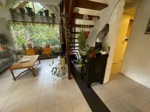 Depto Tipo Casa en Venta con 1 cocheras