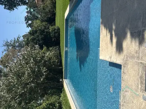 Casa 7 ambientes con 6 baños