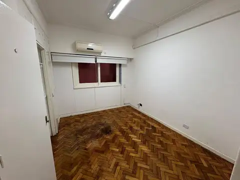 Oficina en Alquiler al Sur